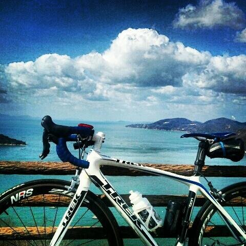 InstagramがメインSNSです。 ロードバイクでツーリング MTBでは里山ライドで自転車ライフを楽しんでます。 TREK Madone5.9projectone / KONA_BigHonzoDL /Fuji_feathercx+