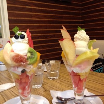 スターダストレビューはパワーの源/
幼い頃から小鳥に囲まれてました。コザクラインコが特に好きです💕
いかがわしい方からのフォロー、お断りです😔