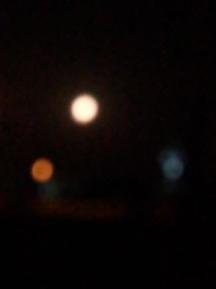 ي بعيد الدار ؟ ليتك لناا جاار ♡♡*