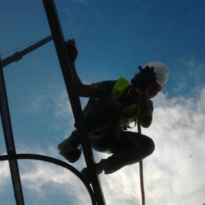 Project Manager de @PlateauTeam SDE2014, BIM Consultant en WisebuildSL - TYPSA #construction #passivhaus #BIM #Rock con @SenorNadye