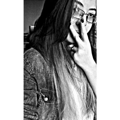 tiffanysouzaa's profile picture. 