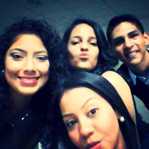 karlamariel95's profile picture. Estudiante de ΨUAM/ @VenteVenezuela/ @VenteJoven/ con la esperanza de tener a Venezuela como el país ideal que muchos sueñan...