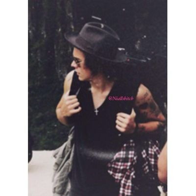»·Karli·« was @LarrysBootay