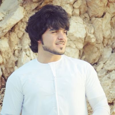 لمااخليك تعصب وانا اضحك ترى والله احبك:(