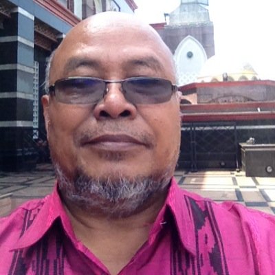 LuxPutra's profile picture. 