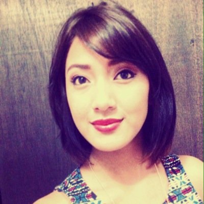 Soy una chica , divertida ,no soy perfecta , creo que en este mundo todos cometemos errores .