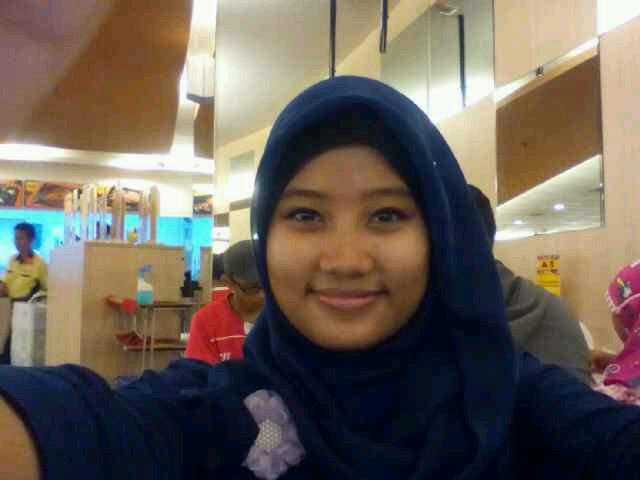 follow and mention me.. i'll follback you ^_^
