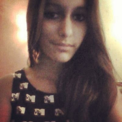 KissesUTR's profile picture. † Combat le mal par le mal †