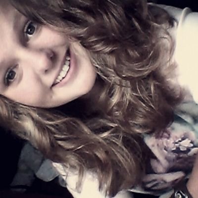 annemarie is my best!~ love friends en familie~ selma is my sister and i can't  without her! ♡