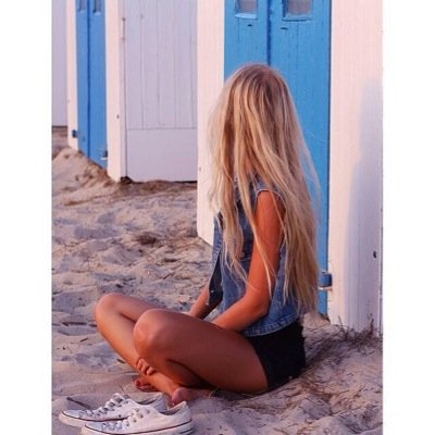 BlondeSweetiee's profile picture. this is my life so shut up ☻