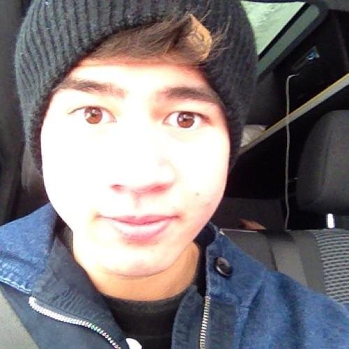 Go and follow Calum Hoods mate @officialmbalal ! You might get Calum Hoods follow from 5SOS!