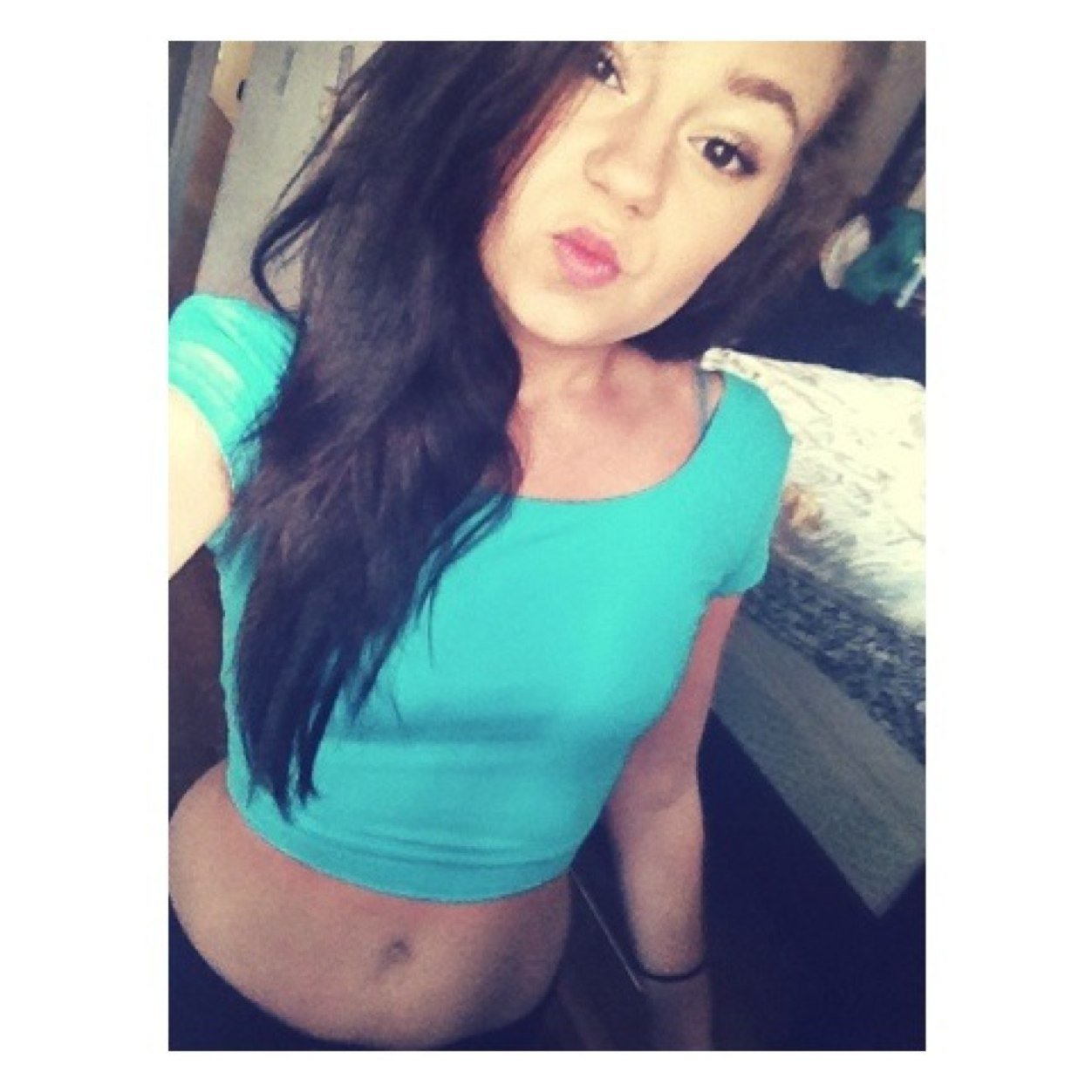 GO FOLLOW MY NEW TWITTER AND ILL FOLLOW YOU BACK @babyzoee_