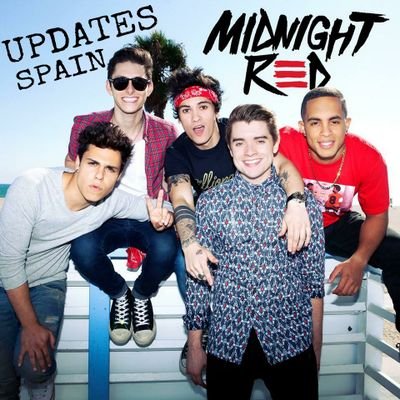 Cuenta española de información sobre @ItsMidnightRed // Ultimas noticias, fotos y mas aquí. (16-8-2014)