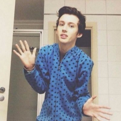 FREE FOLLOW FROM @twinkytroyler @sivanlyoakley and @TroylerOakvan2