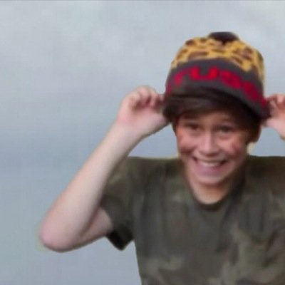 nialljcam1's profile picture. GO FOLLOW @niallxjai BC SHE GAVE YOU A FREE FOLLOW PLEASE ❤️