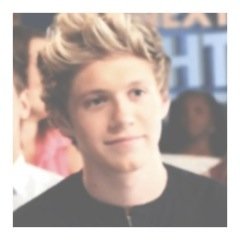 All layout rules are in the tweet link below, please read, all layouts are in our favourites :) - Leila & Pankti