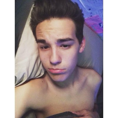 this is a free follow dont follow back just follow @smothermejacob cuz you got this free follow
