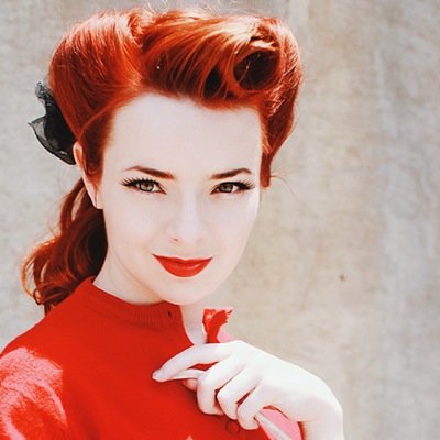 Evanna Nightingale. Heir to Nightingale Hotels. Undertaking work on the newest venture of the company in Sanditon. ((RP))