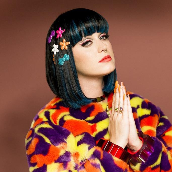 my drug is Katy Perry; she's my idol too and my mother ♥ KatyCats for life, the best family ♥