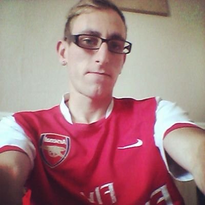 Hey people my names Gavin im 25 and live in a town called Great Yarmouth. I like football, swimming and all types of music wanna chat drop me a tweet