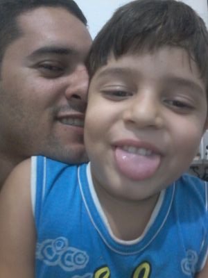 Cristão, 31 anos, estoquista, Me segue que sigo de volta.