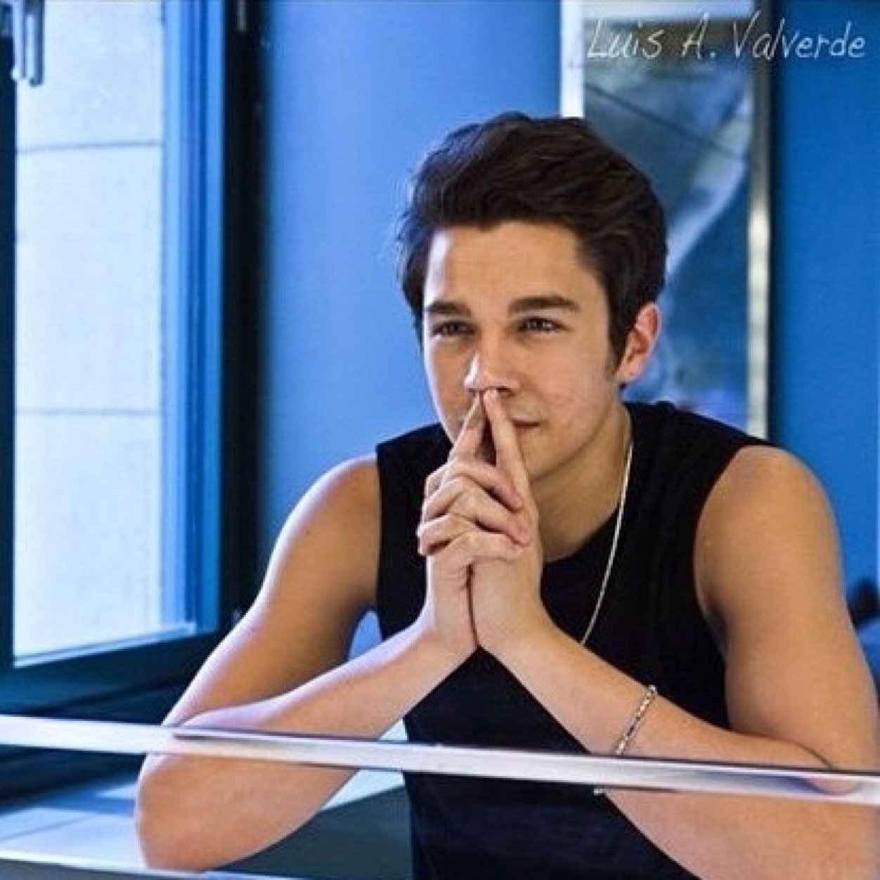 @AUSTINMAHONE