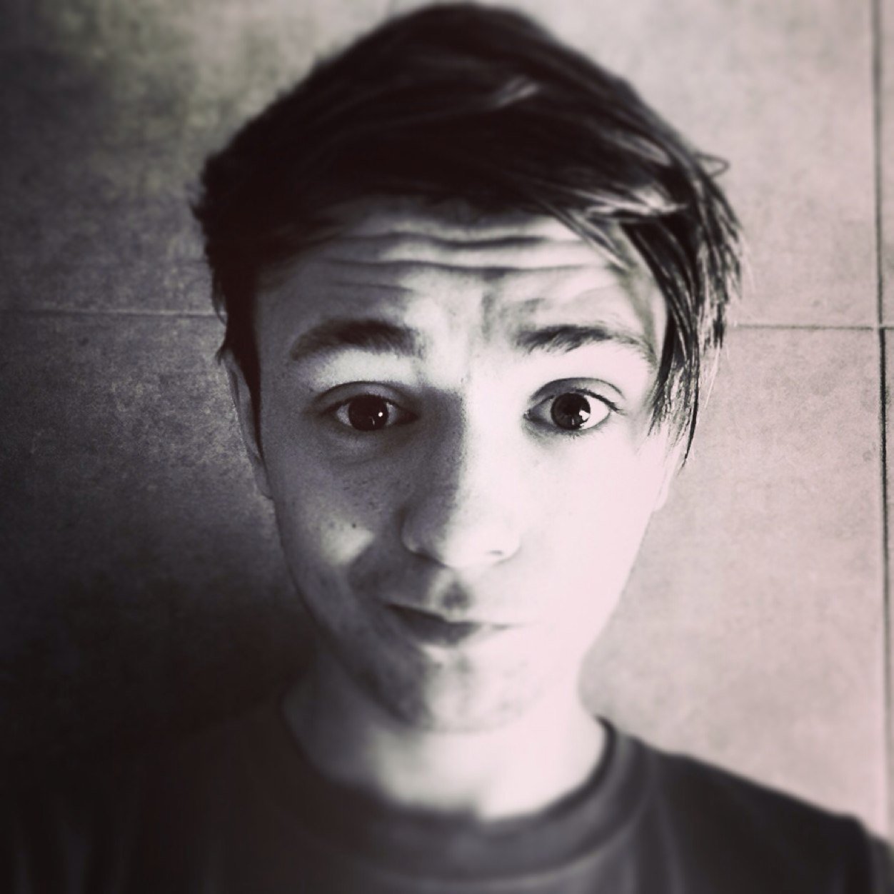 A simple guy who shouts at games and makes videos on YouTube!