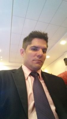 Advogado militante residente em Mossoró/RN