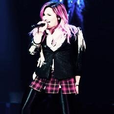 demimypantufa's profile picture. 