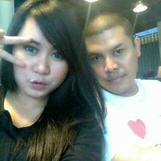 Arishmawan's profile picture. Penggemar sate padang dan indomie. Penikmat durian dan lengkeng. Pengunjung suki valley dan hanamasa. Pemakan sushi dan takoyaki. Peminum es leci dan es kelapa.