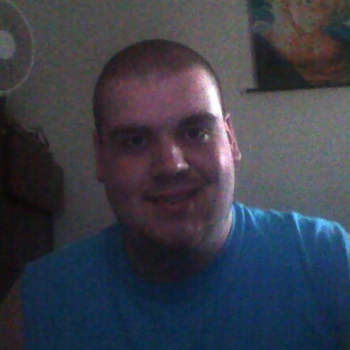 24 and Single! :'( I'm an Xbox gamer/achievement hunter!
