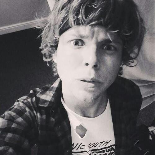 #vote5sos