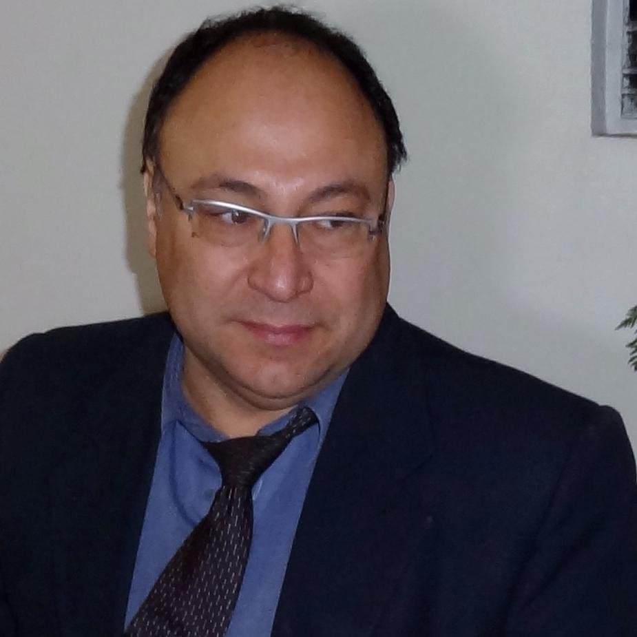 Lastarrino, Filosofía PUC, jugado por un PS a la Izquierda Socialista