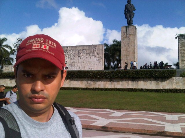 Venezolano, revolucionario, socialista