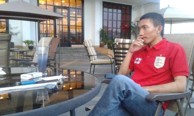 Kecil disukain, muda terkenal, tua kaya (bahagia), mati masuk surga. 5 waktu itu wajib!
