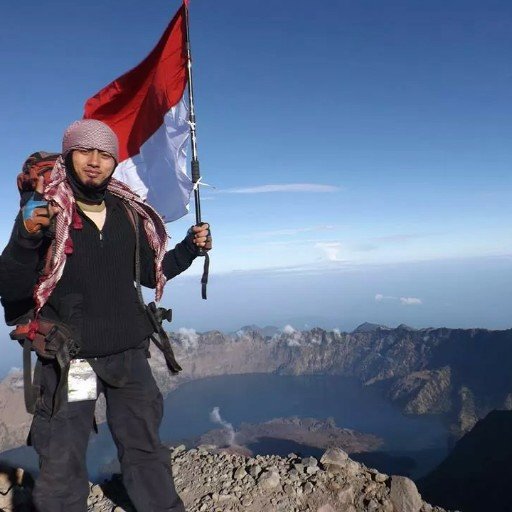 selama kata terus terangkai tanpa tindakan nyata, itu semua dusta yang bertahta.
Laa ilaaha ilallaah | antimainstream | #pelajarmelingkar | #IndonesiaTanpa JIL