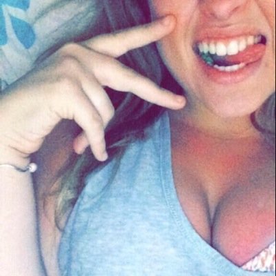 emily_radik9's profile picture. •booty•follow me•19•