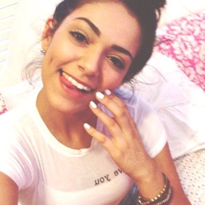 bethanygifs's profile picture. Bethany is the sun to my shine i love you all posting bethany gifs :)