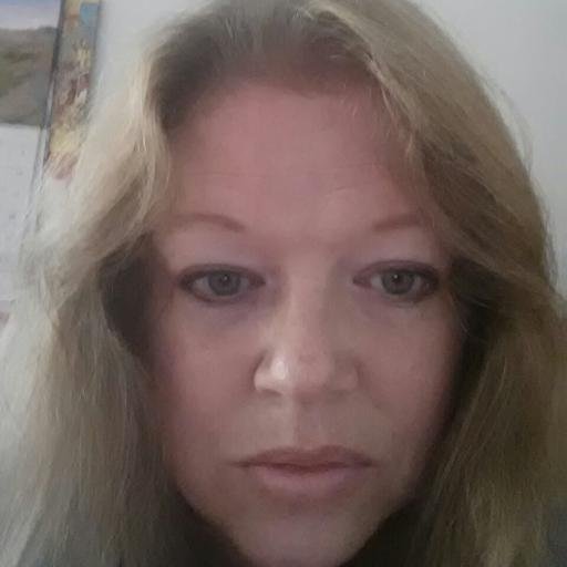 LauraPoolGirl's profile picture. 