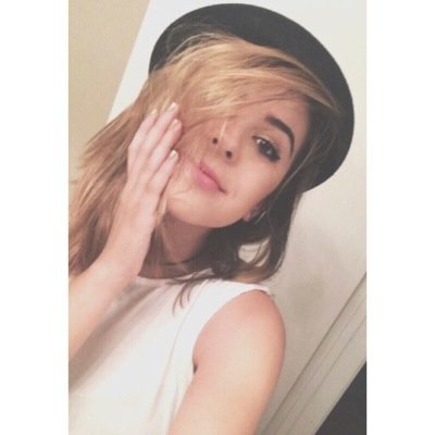❀•Sunshines bright, but your smiles brighter•❀