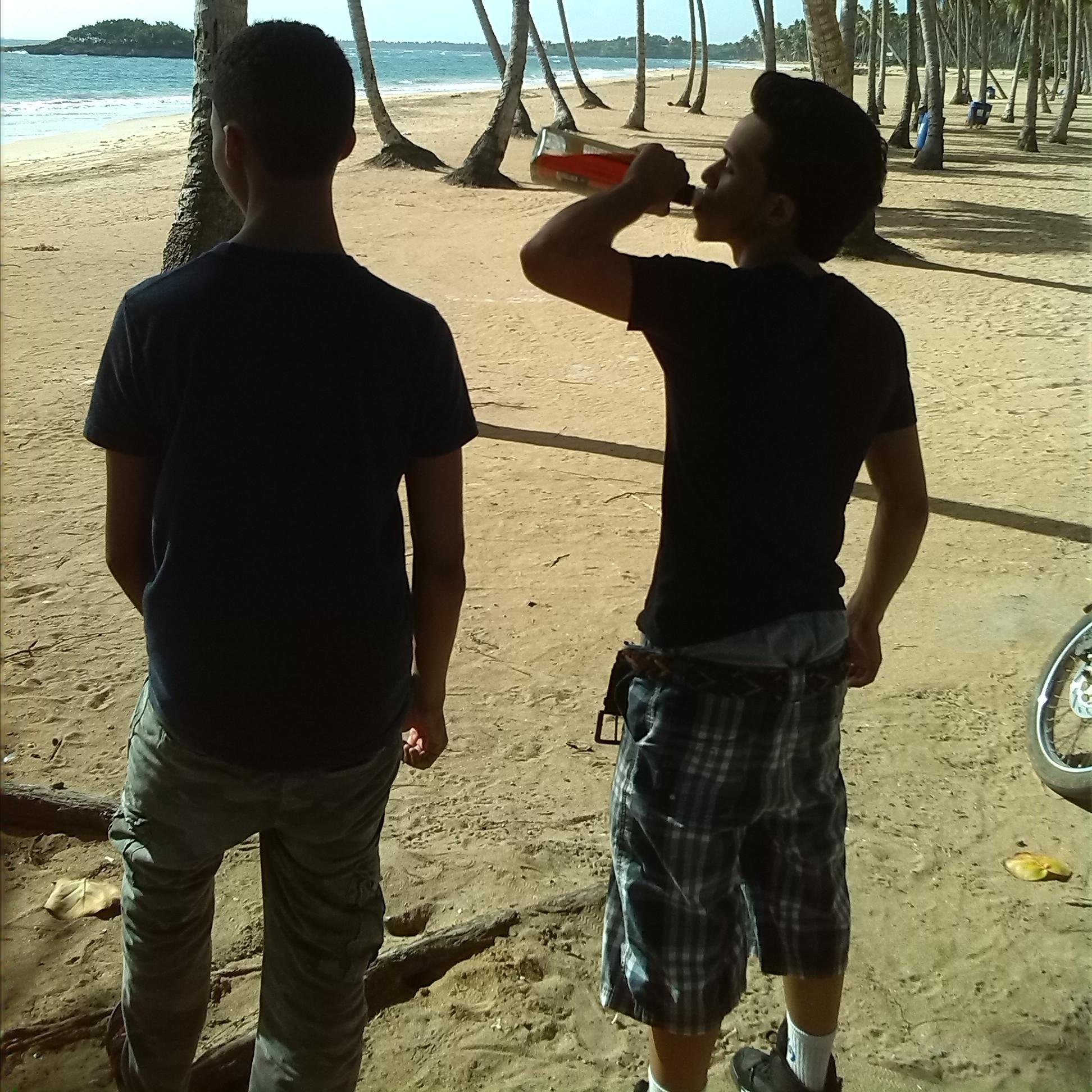 AnthonyTheNew's profile picture. Si la pedia Le conseguia La Luna Llena! :D  ♪♫    https://t.co/REqM0ls2gV