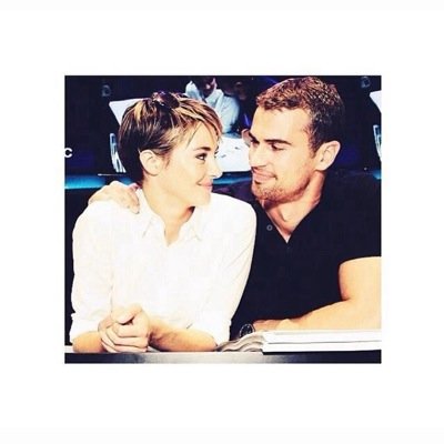 i fangirl over fanfictions