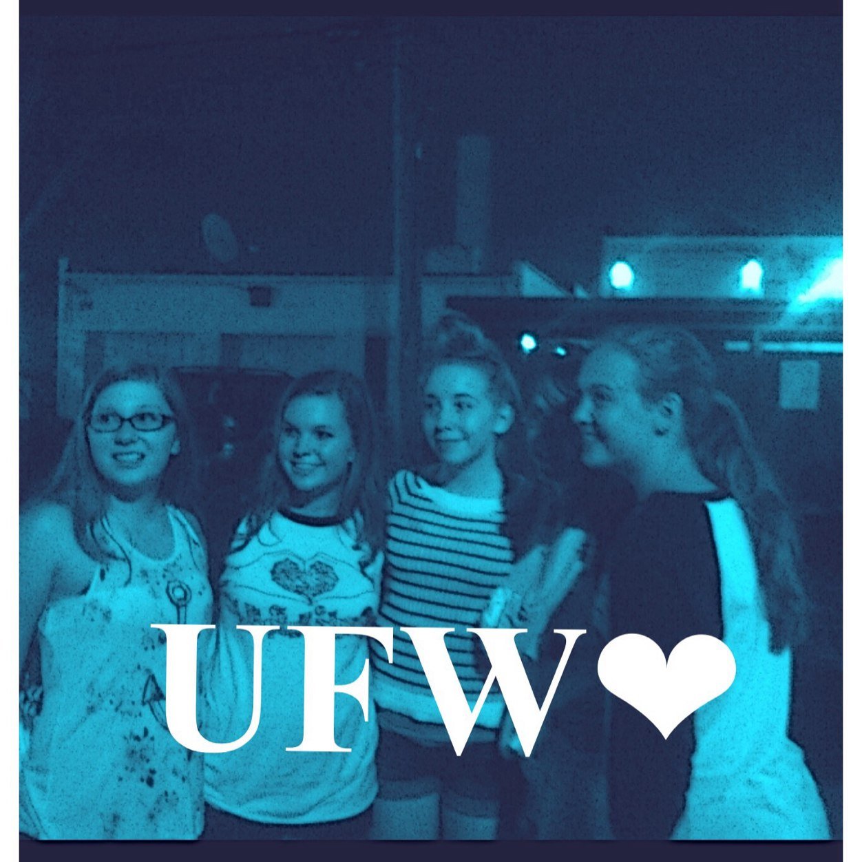 I'm here for @lilwhitesides @itsannawat @smilexjacob and @_itskaitlyn My sunshines❤️