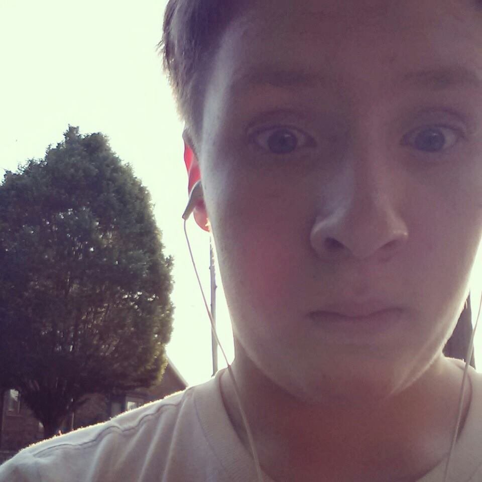 Kupohh's profile picture. 16 year old guy, don't really do anything interesting, but I play Videogames and Football alot. I was playing games before I could walk so, it's apart of me. :D