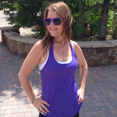 carrievest's profile picture. I love eating healthy, working out & helping others.