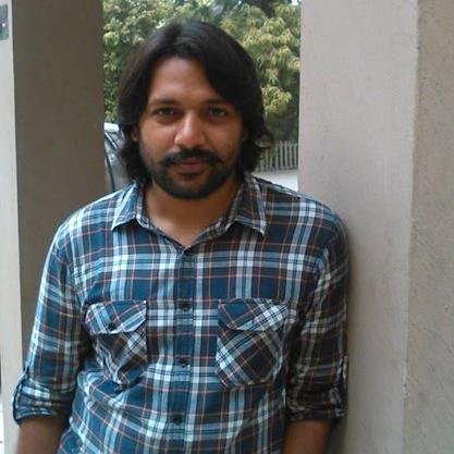 Software Engineer , iOS and android game, product design, teaching and iOT