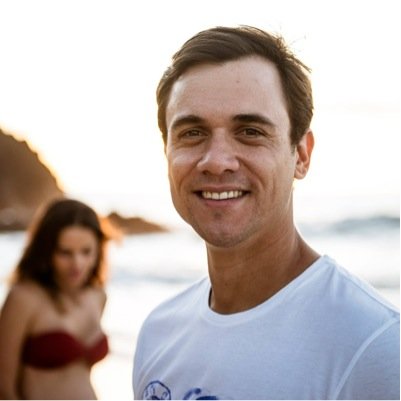 Administrador de Empresa, atua em na area Comercial da JCPM.
