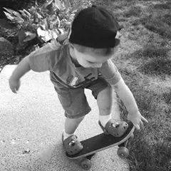 I LOVE SKATEBORDING
