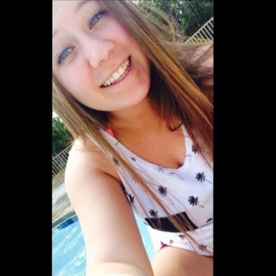 •Phillipians 4:13 • Volleyball #19 • Junior✌️ • Cardinals❤️⚾️ • Hunting•