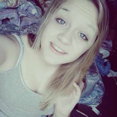Singer. Songwriter. New twitter. Follow instagram@living_like_its_do_or_die